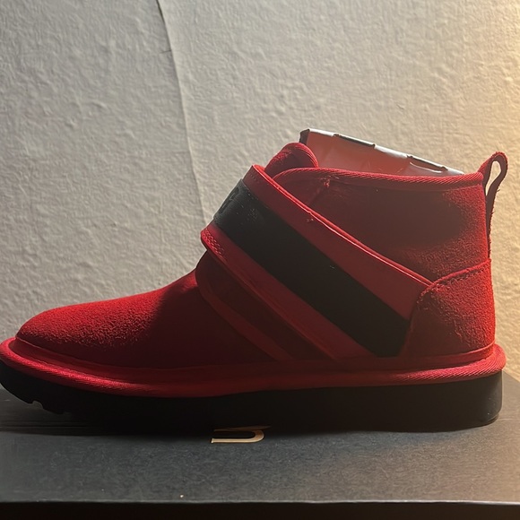 UGG Neumel Boot: Snapback - Picture 2 of 8